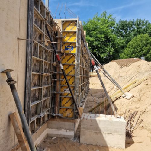 Rohbauarbeiten in Siegburg - Schalung Betonwände UG